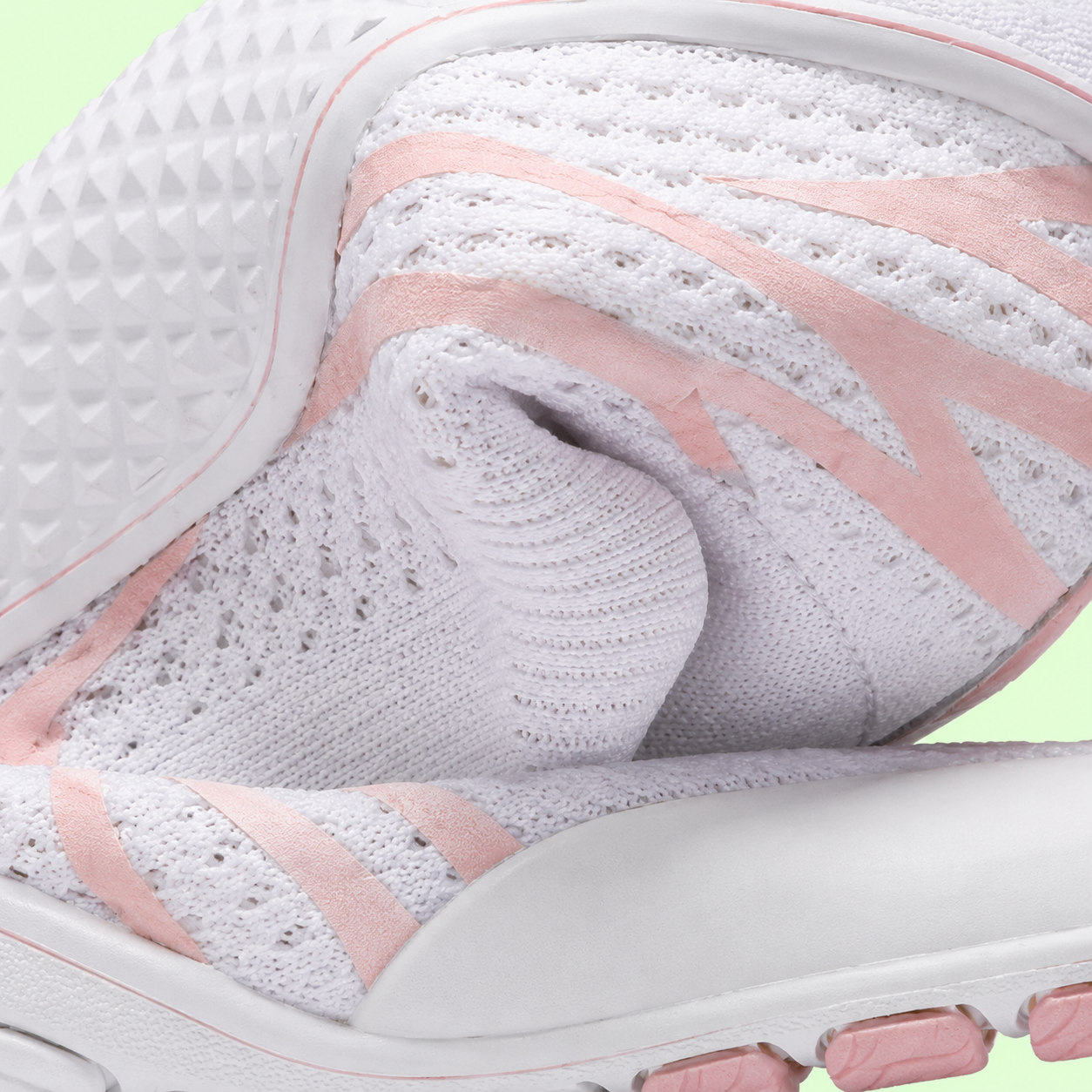 Wide Spacious Toe Box